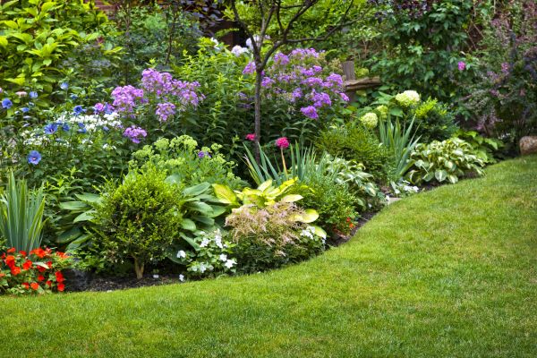 Flower Bed Service in Coeur D Alene